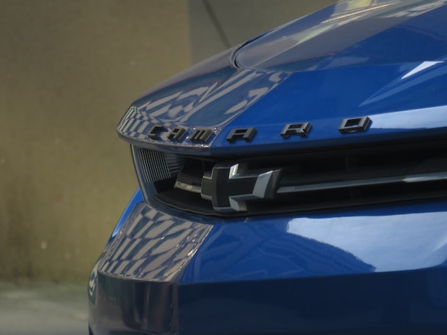 blue chevrolet camaro